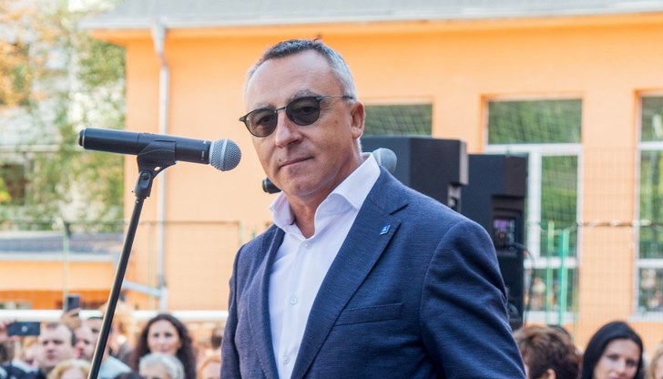 Училищният директор изрази песимизъм относно настоящите опити за реформиране на учебното съдържание Училищният директор изрази песимизъм относно настоящите опити за реформиране на учебното съдържание