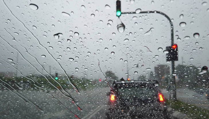 Ако излязат верни предварителните прогнози, времето ще е дъждовно точно преди старта на новата учебна година Ако излязат верни предварителните прогнози, времето ще е дъждовно точно преди старта на новата учебна година