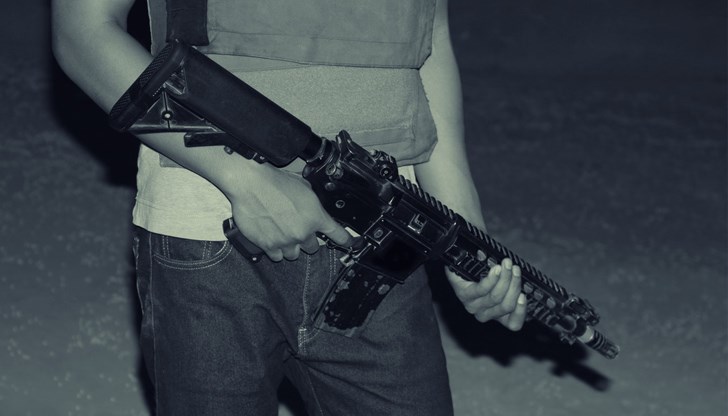 Млад мъж е искал да убие "възможно най-много евреи" чрез масова стрелба Млад мъж е искал да убие "възможно най-много евреи" чрез масова стрелба