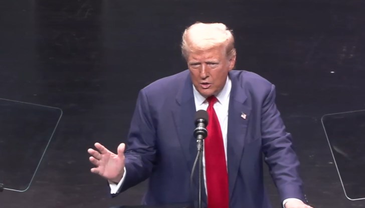 Бившият президент настоява за оттегляне на САЩ от конфликта в Украйна Бившият президент настоява за оттегляне на САЩ от конфликта в Украйна