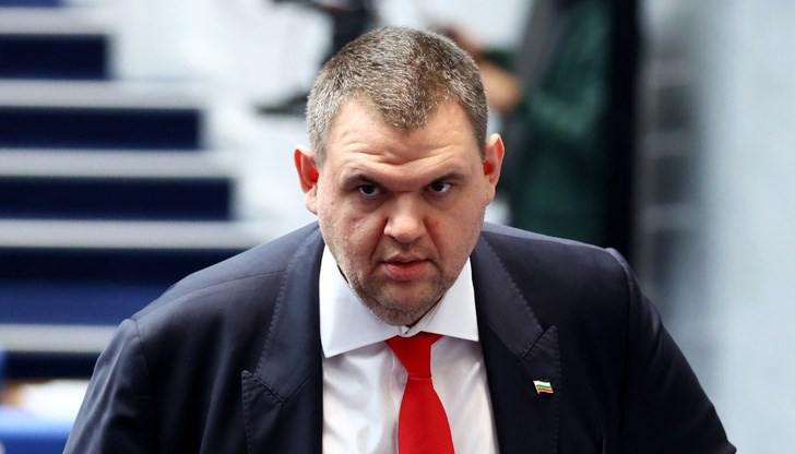 Това трябва да стане още на първото заседание на НС, допълва Пеевски Това трябва да стане още на първото заседание на НС, допълва Пеевски