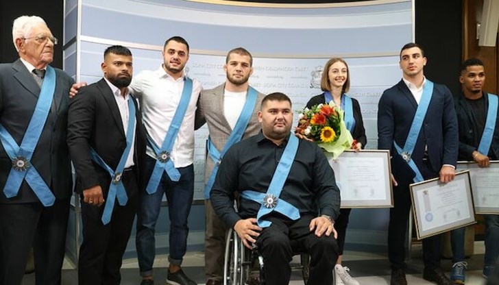 Спортни легенди и изтъкнат учен получиха званието "Почетен гражданин на София" Спортни легенди и изтъкнат учен получиха званието "Почетен гражданин на София"