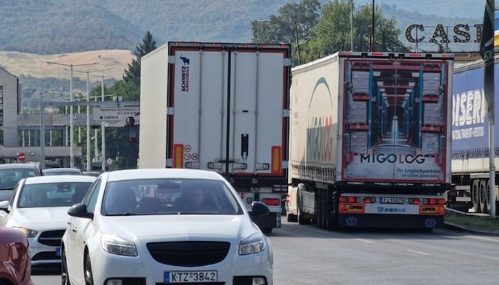 Гранична полиция информира за натоварен трафик на ключови пунктове Гранична полиция информира за натоварен трафик на ключови пунктове