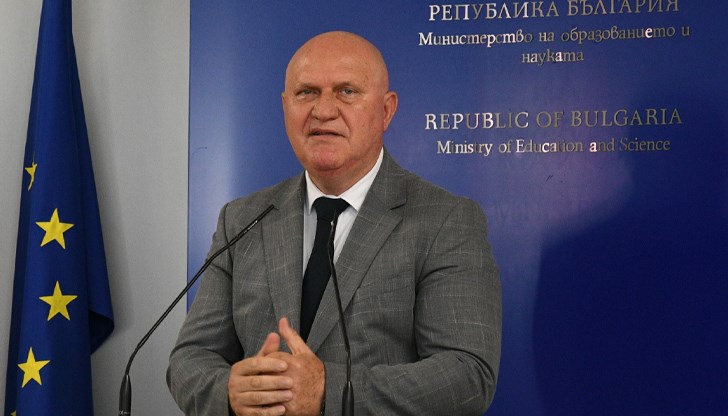 Няма нищо по-трагично от едно изгоряло училище Няма нищо по-трагично от едно изгоряло училище