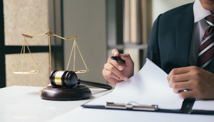 С приетите от депутатите промени се въвежда правото на адвокатите да рекламират своята дейност, но при определени условия С приетите от депутатите промени се въвежда правото на адвокатите да рекламират своята дейност, но при определени условия