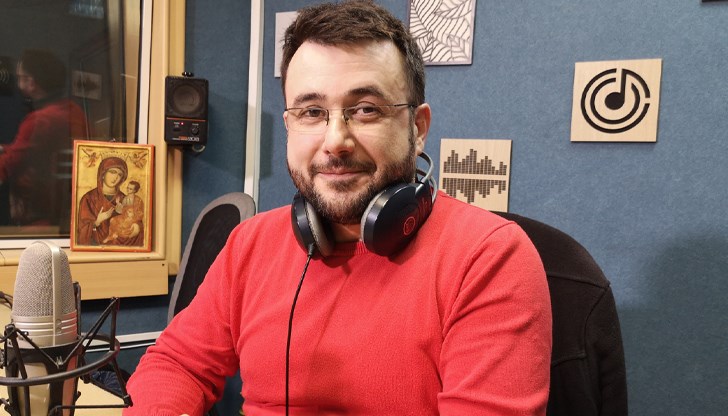 Доц. Николай Димитров коментира нуждата от регулиране на инфлуенсърската дейност Доц. Николай Димитров коментира нуждата от регулиране на инфлуенсърската дейност