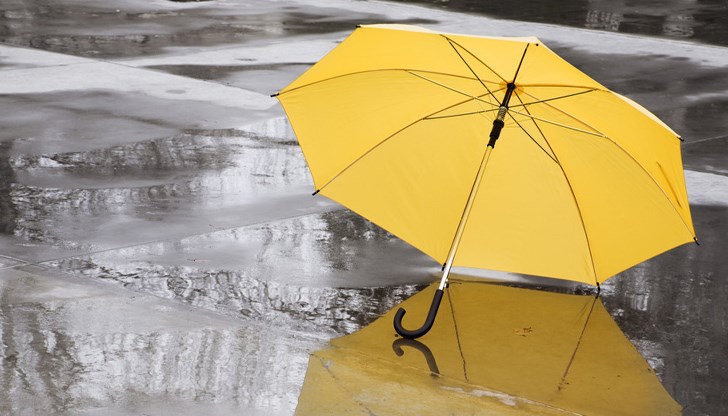 По-значителни количества дъжд и гръмотевици се очакват в Източна България По-значителни количества дъжд и гръмотевици се очакват в Източна България