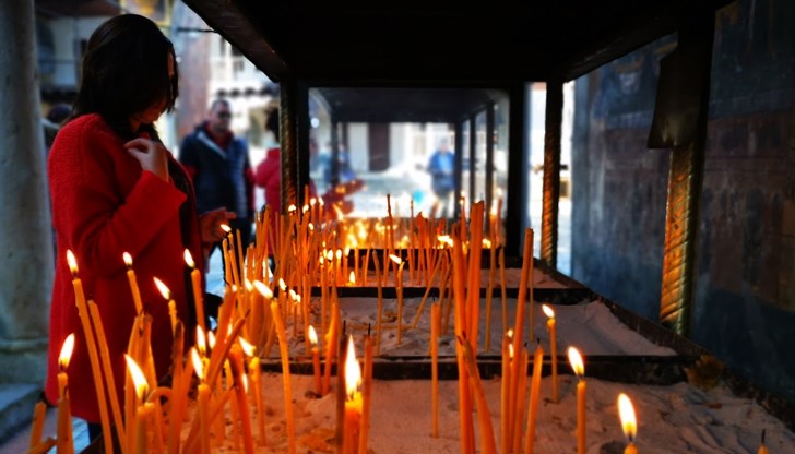 Празникът носи радост в домовете на много семейства в Русе Празникът носи радост в домовете на много семейства в Русе