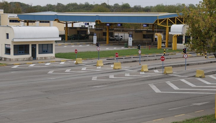 Спокойно преминаване през границите с Румъния, Гърция, Сърбия, Северна Македония и Турция Спокойно преминаване през границите с Румъния, Гърция, Сърбия, Северна Македония и Турция