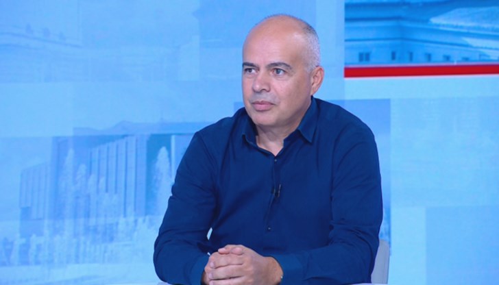 Свиленски: Корнелия Нинова беше последният защитник на независимостта в БСП Свиленски: Корнелия Нинова беше последният защитник на независимостта в БСП