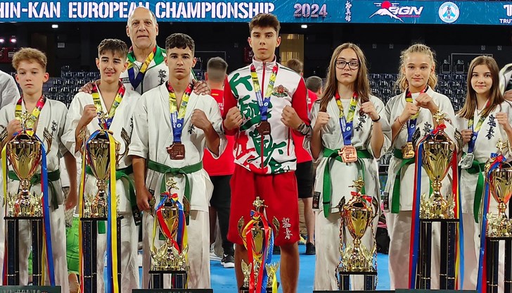 Блестящо представяне на русенските бойци на Европейското първенство Блестящо представяне на русенските бойци на Европейското първенство