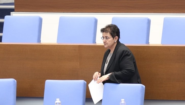 Нови системи ще управляват трафика и ще елиминират физическите опашки на ГКПП Нови системи ще управляват трафика и ще елиминират физическите опашки на ГКПП