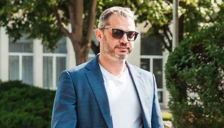 Уважаеми избиратели на ДБ, прогледнете за фактите! Пак ли ще вкарате Денковците и Асенвасилевците във властта? Уважаеми избиратели на ДБ, прогледнете за фактите! Пак ли ще вкарате Денковците и Асенвасилевците във властта?