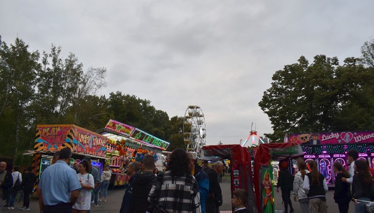 Традиционният есенен панаир в Разград отвори врати за 31-ви път Традиционният есенен панаир в Разград отвори врати за 31-ви път
