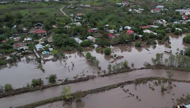 Опустошителните наводнения взеха и жертви Опустошителните наводнения взеха и жертви