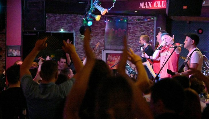 Над 15 концерта с разнообразни музикални стилове очакват русенската публика Над 15 концерта с разнообразни музикални стилове очакват русенската публика