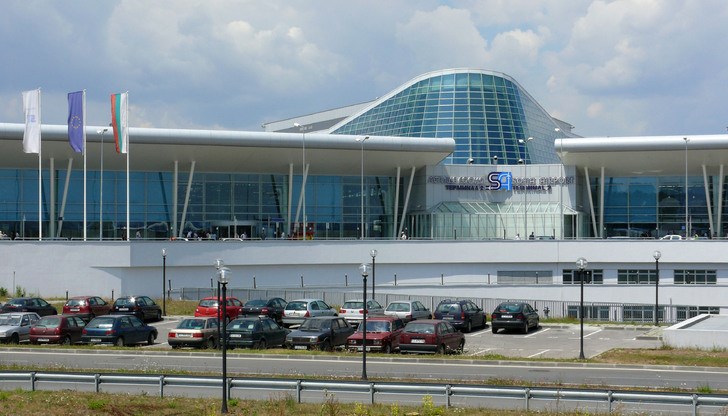 Летище София започва реновация на паркинга на Терминал 2 Летище София започва реновация на паркинга на Терминал 2