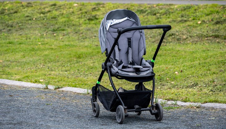 Бебето се отървава с леки охлузвания Бебето се отървава с леки охлузвания