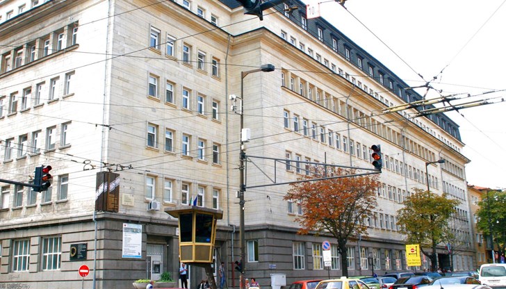 Пациент откри несъществуваща операция в досието си Пациент откри несъществуваща операция в досието си