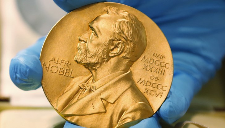 Това са Виктор Амброс и Гари Ръвкън Това са Виктор Амброс и Гари Ръвкън