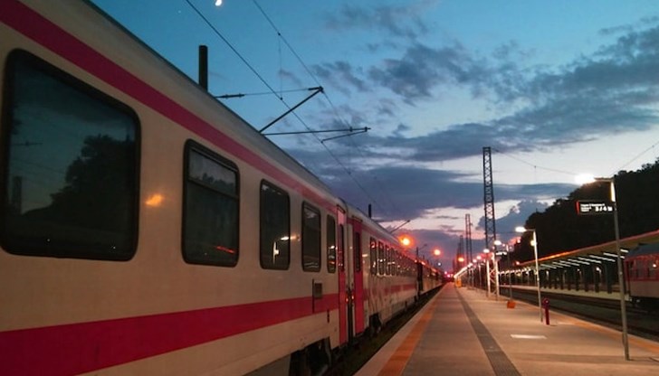 ЕС подкрепя финансово реализацията на стратегическия железопътен проект ЕС подкрепя финансово реализацията на стратегическия железопътен проект