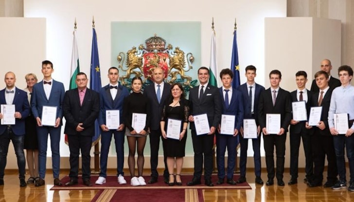 Церемонията събра най-обещаващите таланти в областта на информатиката и информационните технологии Церемонията събра най-обещаващите таланти в областта на информатиката и информационните технологии