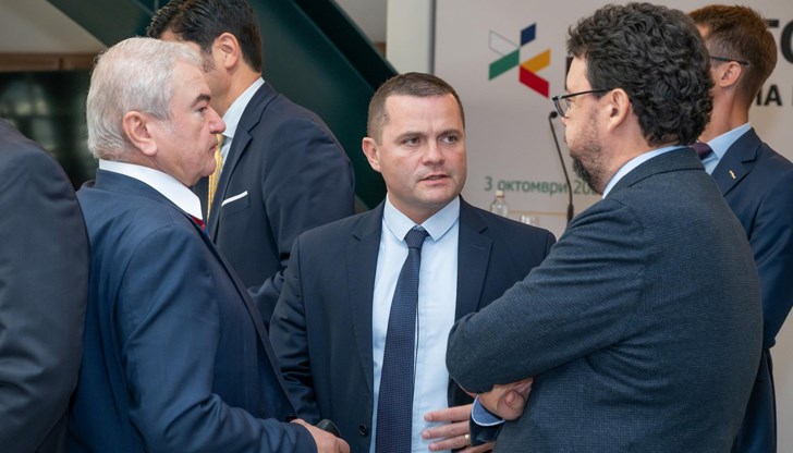 Посланиците на България и Румъния се включиха в бизнес закуската Посланиците на България и Румъния се включиха в бизнес закуската