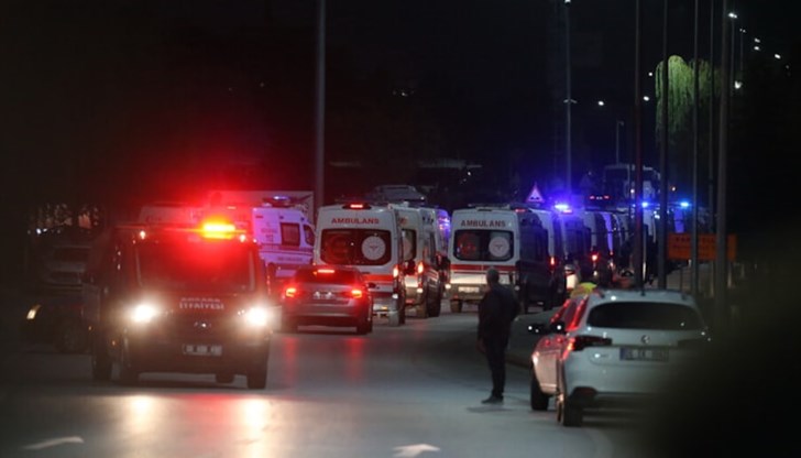 При нападението загинаха петима и бяха ранени 22 души При нападението загинаха петима и бяха ранени 22 души