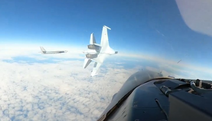 Опасна маневра на руски изтребител над Аляска предизвика тревога Опасна маневра на руски изтребител над Аляска предизвика тревога