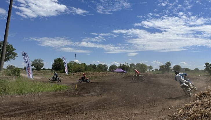 Стартира записването за мотокрос надпреварата в Godzilla МХ Park Ruse Стартира записването за мотокрос надпреварата в Godzilla МХ Park Ruse
