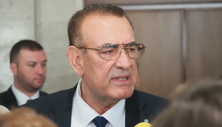 Седем молби за участие в процеса бяха отхвърлени от съда