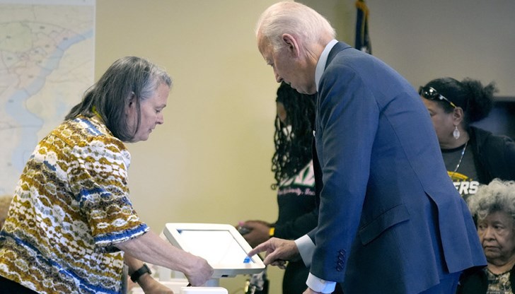 След гласуването президентът коментира международната обстановка След гласуването президентът коментира международната обстановка