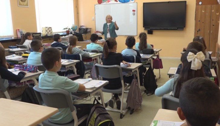 Учениците бързо свикват с новите правила Учениците бързо свикват с новите правила