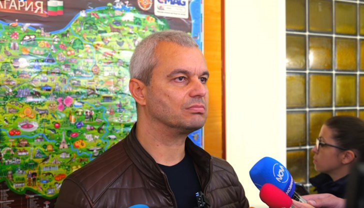 Лидерът на "Възраждане" призова българите да упражнят правото си на глас Лидерът на "Възраждане" призова българите да упражнят правото си на глас