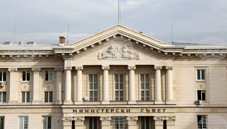 Страната ни се присъединява към 23-те държави-членки на НАТО в подкрепа на Киев Страната ни се присъединява към 23-те държави-членки на НАТО в подкрепа на Киев