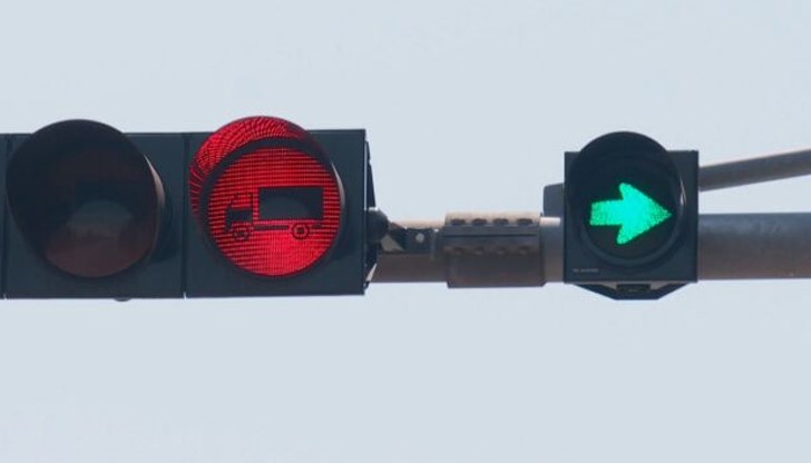 Къде свършва държавата и започва частният бизнес? Къде свършва държавата и започва частният бизнес?