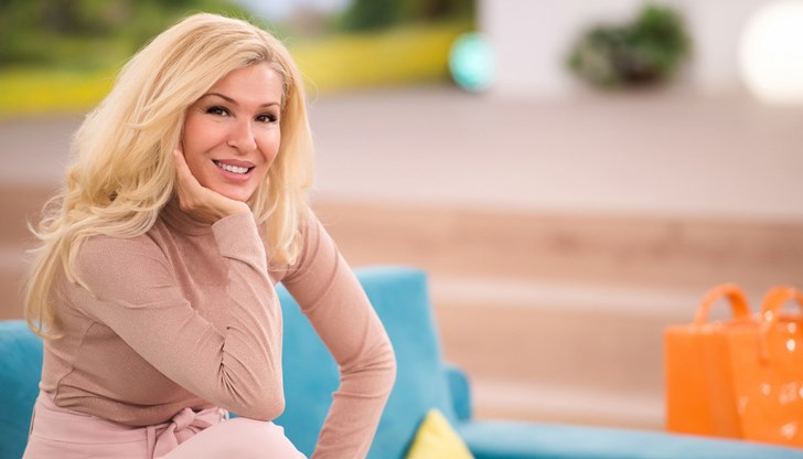 Дъщерята на водещата Мари Константин обяви новината в Instagram Дъщерята на водещата Мари Константин обяви новината в Instagram