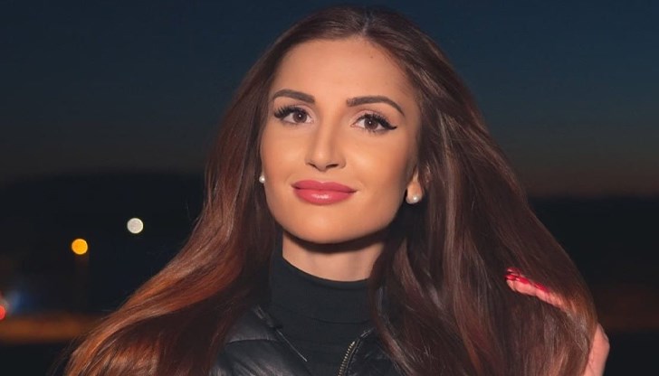 Христиания Червенкова роди първото си дете Христиания Червенкова роди първото си дете