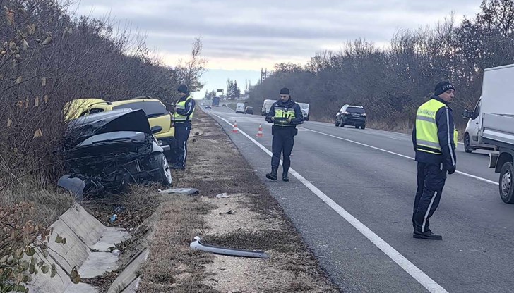 Сериозен пътен инцидент на 5-ти километър край Шумен Сериозен пътен инцидент на 5-ти километър край Шумен