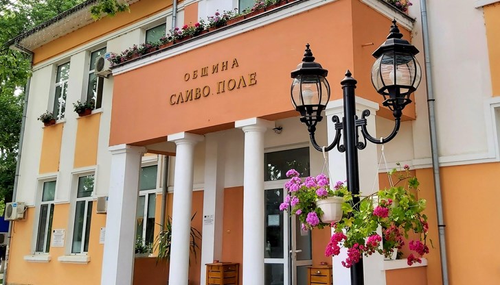 Кметът на Сливо поле предлага обновяване на автопарка на три важни структури в общината Кметът на Сливо поле предлага обновяване на автопарка на три важни структури в общината