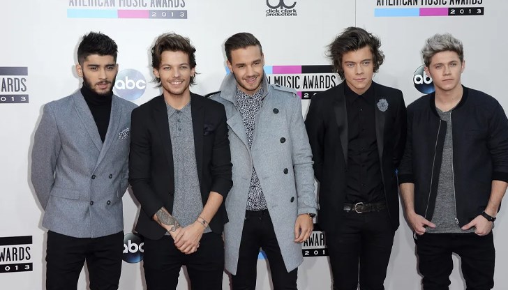 Звездата от One Direction беше изпратен в последния си път Звездата от One Direction беше изпратен в последния си път