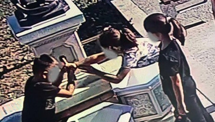 Нова градска чешмичка оцеля едва три дни без посегателства в Русе Нова градска чешмичка оцеля едва три дни без посегателства в Русе