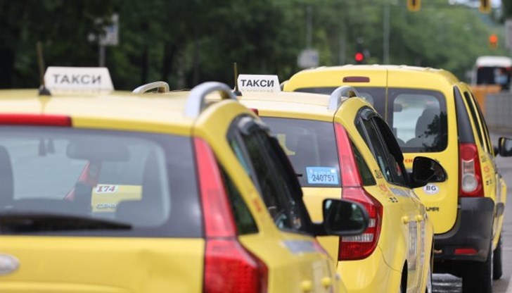 Драстично поскъпване на "Гражданска отговорност" за таксиметровите превози Драстично поскъпване на "Гражданска отговорност" за таксиметровите превози