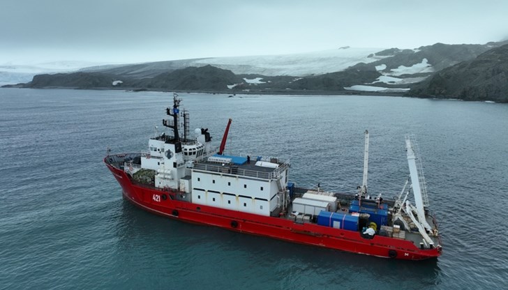 Престоят на Ледения континент ще продължи 45 дни Престоят на Ледения континент ще продължи 45 дни