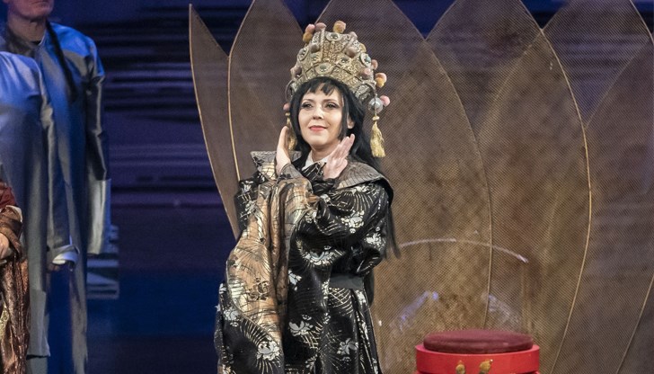 Солистката на Русенската опера се гордее с над 30-годишна кариера Солистката на Русенската опера се гордее с над 30-годишна кариера