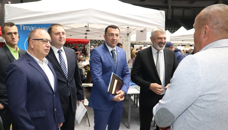 Заместник-министърът на земеделието откри седмото издание на "Дунавски овощари" Заместник-министърът на земеделието откри седмото издание на "Дунавски овощари"