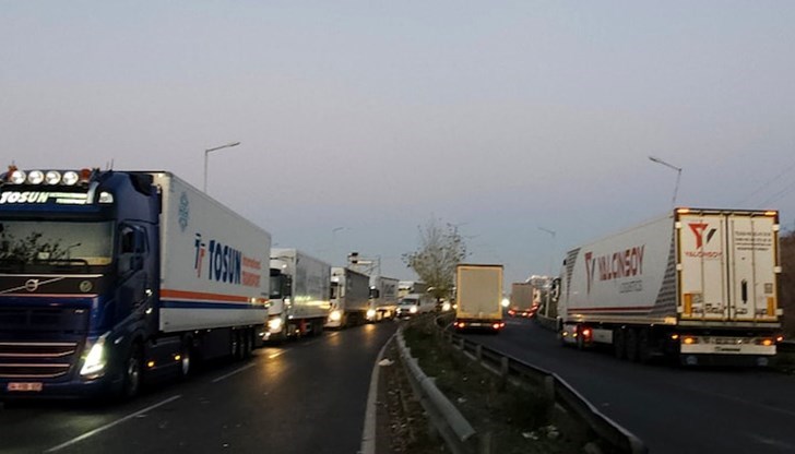 Ремонтът на Дунав мост променя трафика по северната граница Ремонтът на Дунав мост променя трафика по северната граница