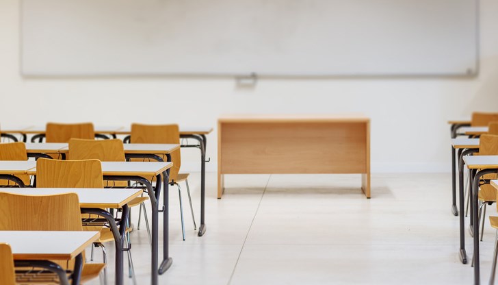 Педагозите искат 21% увеличение на заплатите от новата година Педагозите искат 21% увеличение на заплатите от новата година