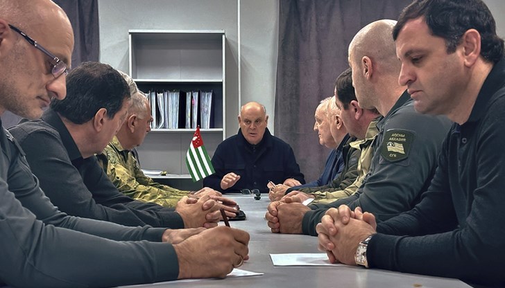 Напрежението ескалира заради спорно споразумение с Москва Напрежението ескалира заради спорно споразумение с Москва