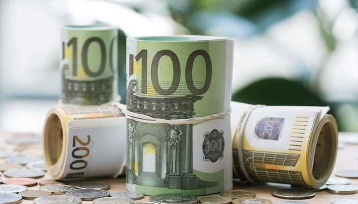 Разликата между европейските и американските борси достига исторически връх Разликата между европейските и американските борси достига исторически връх